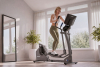Life Fitness Crosstrainer E1 mit Track Connect-Konsole 2.0